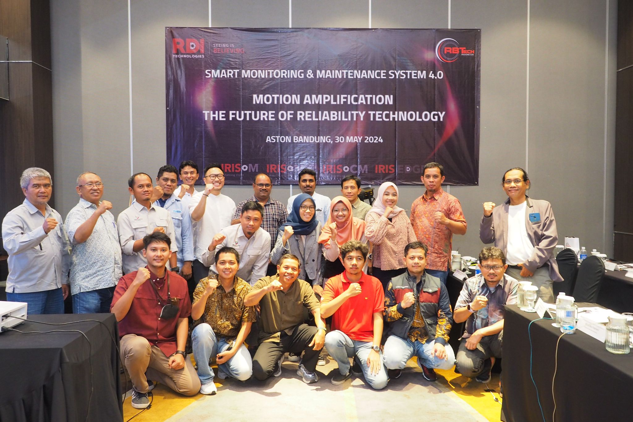 Seminar di Aston, Bandung